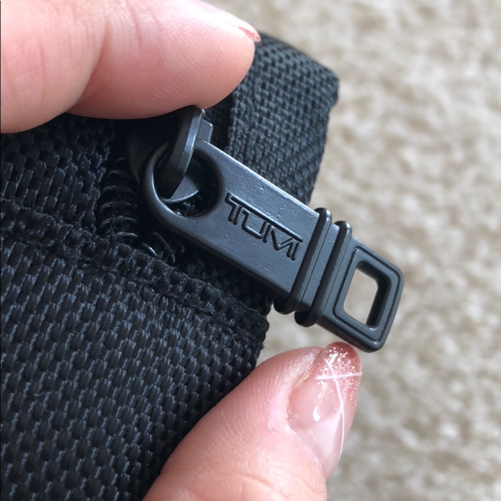 Tumi - Picture 4 of 5